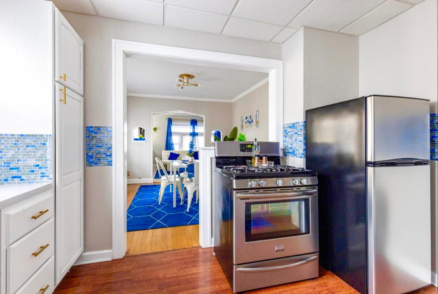 The Sapphire Haven - Your Old Brooklyn Oasis Awaits Families, Couples, Business Travelers Near Downtown With Parking, 300 Mb Wifi & Self Check-In Cleveland Dış mekan fotoğraf