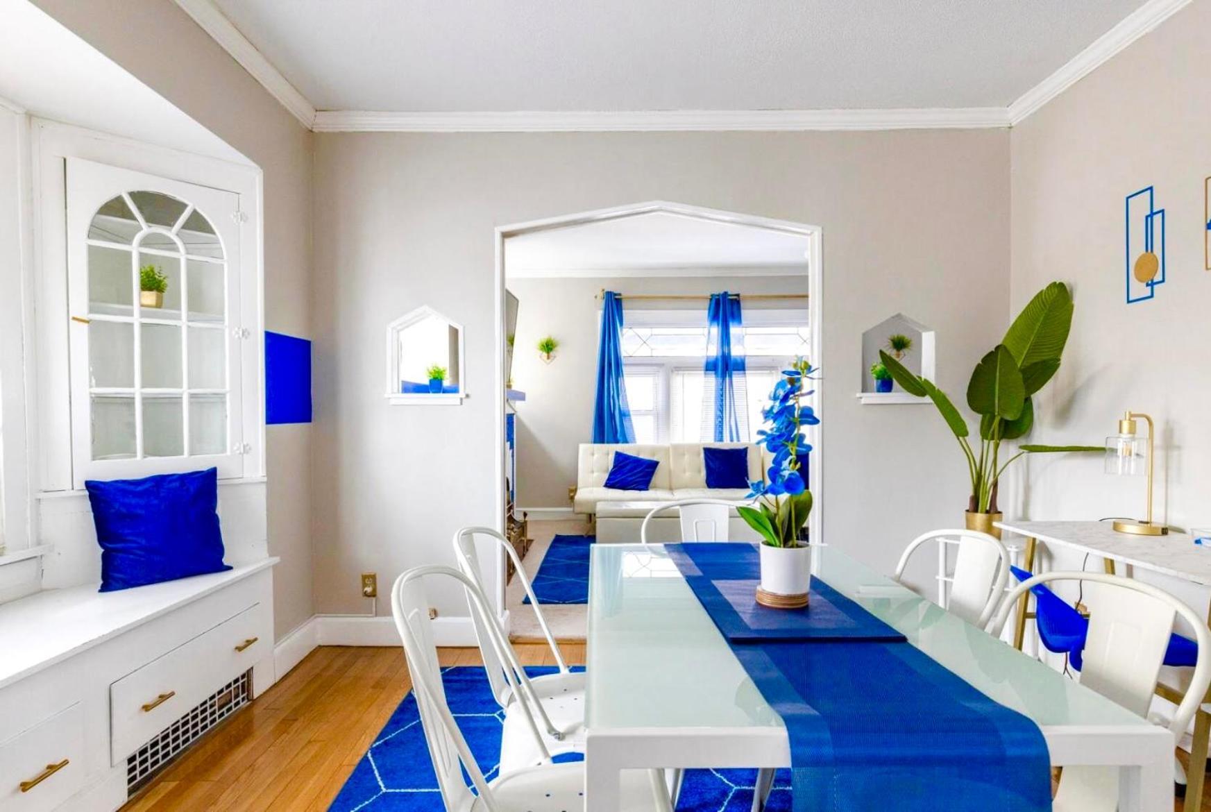 The Sapphire Haven - Your Old Brooklyn Oasis Awaits Families, Couples, Business Travelers Near Downtown With Parking, 300 Mb Wifi & Self Check-In Cleveland Dış mekan fotoğraf