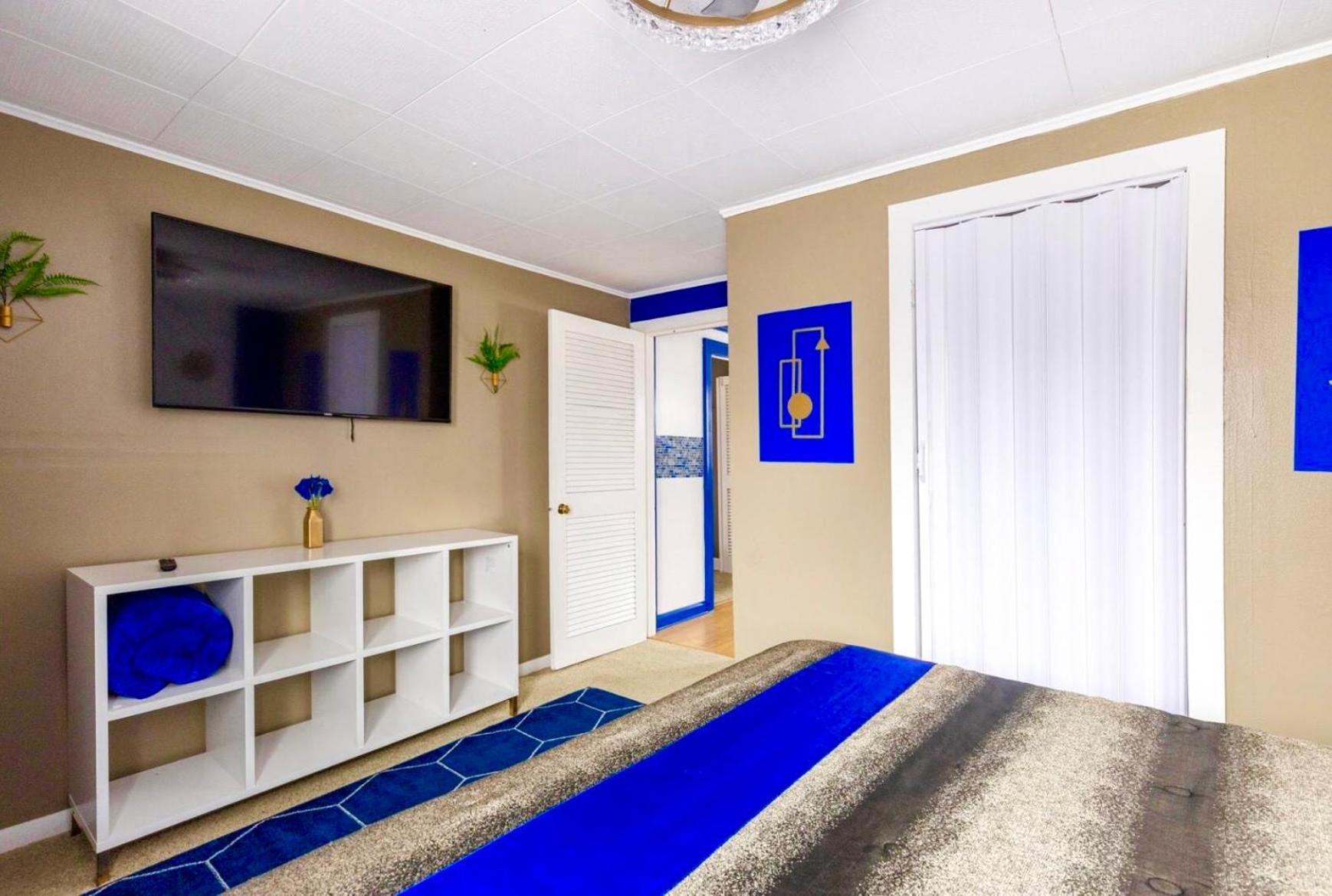 The Sapphire Haven - Your Old Brooklyn Oasis Awaits Families, Couples, Business Travelers Near Downtown With Parking, 300 Mb Wifi & Self Check-In Cleveland Dış mekan fotoğraf