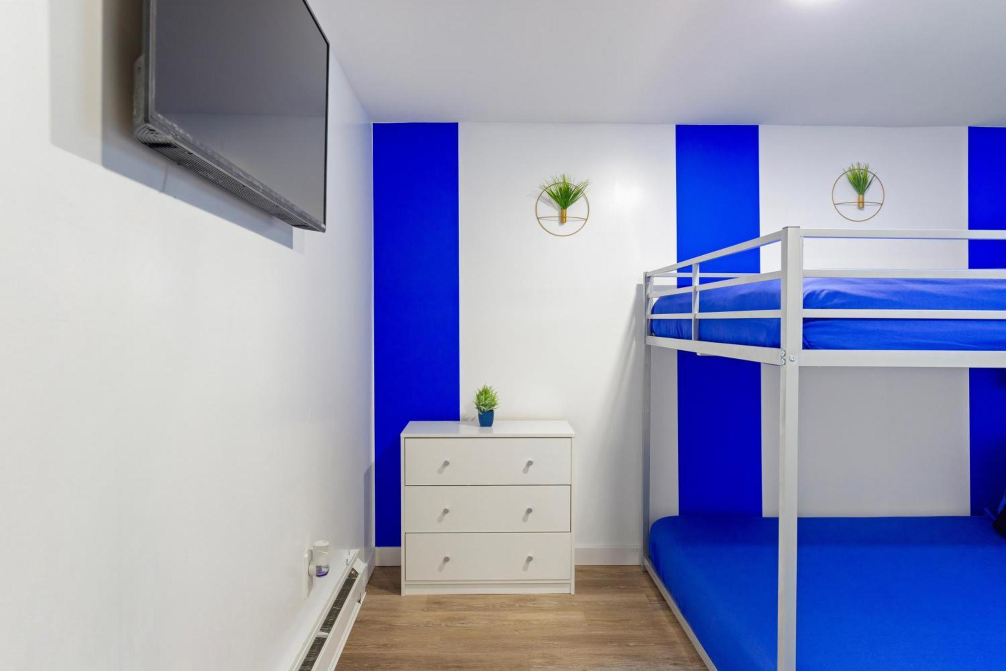 The Sapphire Haven - Your Old Brooklyn Oasis Awaits Families, Couples, Business Travelers Near Downtown With Parking, 300 Mb Wifi & Self Check-In Cleveland Dış mekan fotoğraf