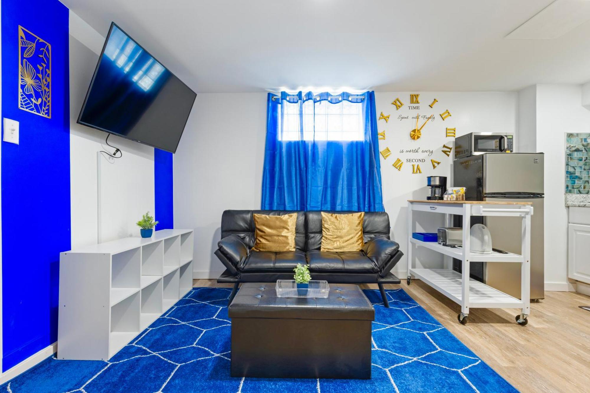 The Sapphire Haven - Your Old Brooklyn Oasis Awaits Families, Couples, Business Travelers Near Downtown With Parking, 300 Mb Wifi & Self Check-In Cleveland Dış mekan fotoğraf