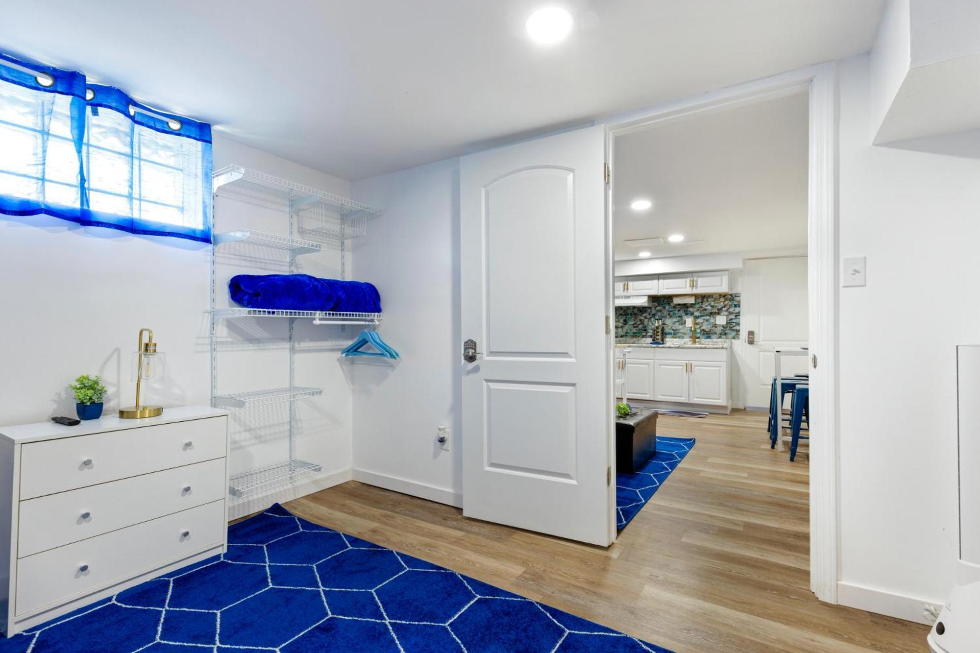 The Sapphire Haven - Your Old Brooklyn Oasis Awaits Families, Couples, Business Travelers Near Downtown With Parking, 300 Mb Wifi & Self Check-In Cleveland Dış mekan fotoğraf