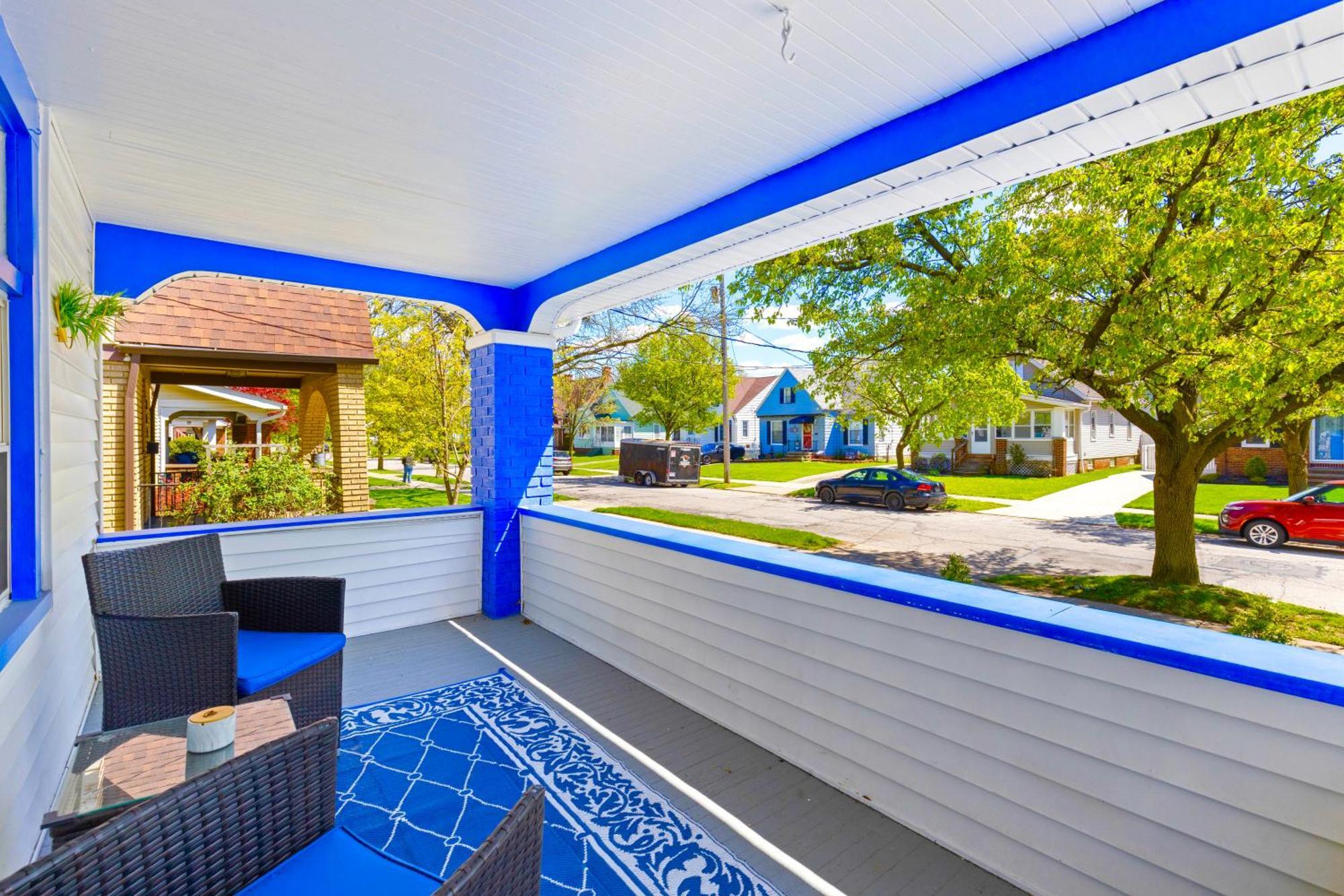 The Sapphire Haven - Your Old Brooklyn Oasis Awaits Families, Couples, Business Travelers Near Downtown With Parking, 300 Mb Wifi & Self Check-In Cleveland Dış mekan fotoğraf